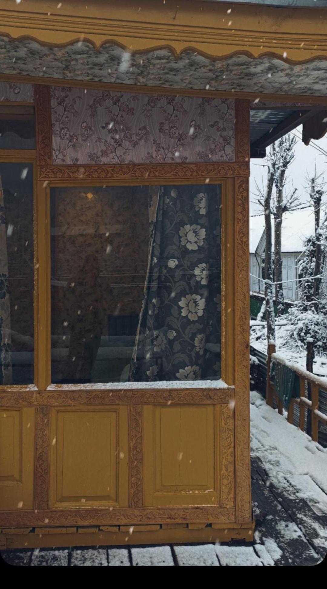 Hb Nancy Group Of Houseboats Hotel Srinagar  Exterior photo